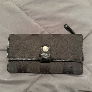 Tri-Fold Coach Wallet